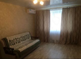 Сдам 1-комнатную квартиру, 37 м2, Барнаул, улица Профинтерна, 7А, Железнодорожный район