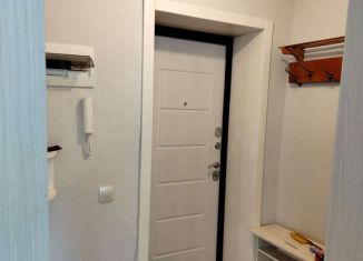 Трехкомнатная квартира в аренду, 58 м2, Обь, улица Максима Горького, 4