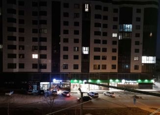 Сдача в аренду двухкомнатной квартиры, 65 м2, Нальчик, улица Атажукина, 10, район Предгорный