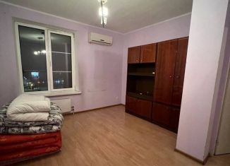 Сдам двухкомнатную квартиру, 92 м2, Волгоград, проспект Маршала Жукова, 100А