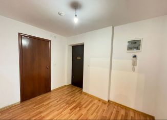 Продаю 2-комнатную квартиру, 66 м2, Гудермес, проспект А. Кадырова, 38