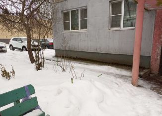 Продам 3-ком. квартиру, 61 м2, посёлок городского типа Редкино, улица Гагарина, 10