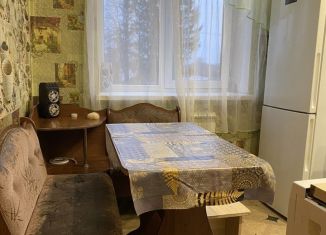 Продается трехкомнатная квартира, 53.3 м2, поселок Липовка, Советская улица