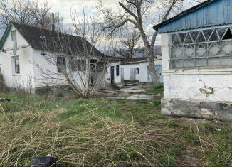 Продам дом, 80 м2, поселок городского типа Багерово, улица Ленина, 1