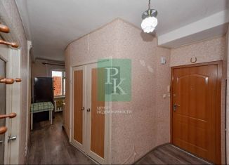 Продается трехкомнатная квартира, 61.9 м2, Севастополь, проспект Октябрьской Революции, 67