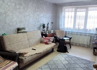 Продам 4-комнатную квартиру, 80.7 м2, Невинномысск, улица Калинина, 165
