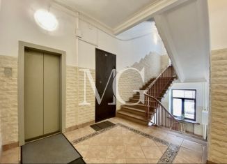 Продается двухкомнатная квартира, 78.2 м2, Москва, Фрунзенская набережная, 12, метро Парк культуры
