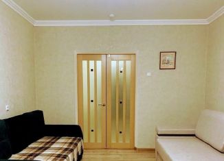 Продается однокомнатная квартира, 42 м2, Астрахань, улица Адмирала Нахимова, 139к1, Советский район