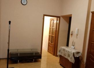 Сдается 2-комнатная квартира, 61 м2, Челябинская область, улица Плеханова, 45