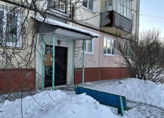 Четырехкомнатная квартира на продажу, 58.8 м2, Усолье-Сибирское, улица Луначарского, 45