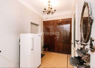 Продается 2-комнатная квартира, 71.7 м2, Новосибирская область, улица Пархоменко, 8