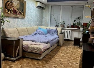 Двухкомнатная квартира на продажу, 53 м2, Ахтубинск, улица Агурина, 5