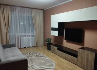 Продается трехкомнатная квартира, 58.4 м2, Екатеринбург, улица Кобозева, 14, улица Кобозева