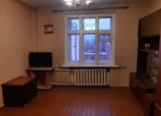 Продаю 2-комнатную квартиру, 50 м2, Псковская область, проспект Ленина, 29