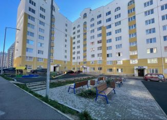 Продажа 3-комнатной квартиры, 70.4 м2, Севастополь, улица Комбрига Потапова, 35к1