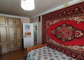 Продается 3-комнатная квартира, 62.6 м2, Оренбургская область, улица Дружбы, 4
