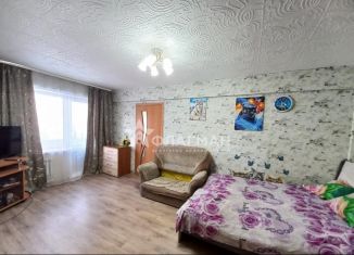 Продам 2-комнатную квартиру, 46.3 м2, Усолье-Сибирское, Комсомольский проспект, 124