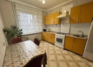 Продам трехкомнатную квартиру, 85 м2, Саратовская область, проспект Героев, 58А