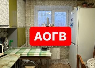 Продается 3-комнатная квартира, 60.2 м2, Гуково, 2-я Советская улица, 55
