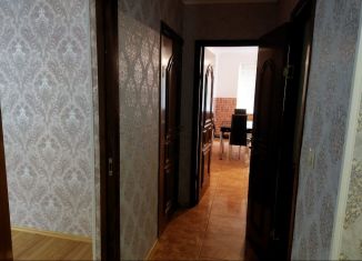 Сдам в аренду 2-ком. квартиру, 65 м2, Магас, улица Кайсына Кулиева, 7