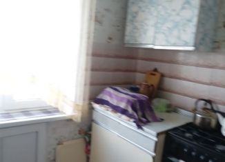Продажа трехкомнатной квартиры, 60.1 м2, посёлок городского типа Озёрный, улица Строителей, 7
