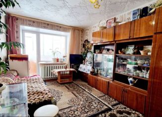 Продаю однокомнатную квартиру, 31 м2, Азнакаево, улица Булгар, 36