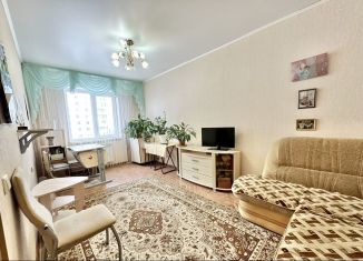 Сдается двухкомнатная квартира, 50 м2, Казань, Чистопольская улица, 61Б, ЖК Миллениум Сити