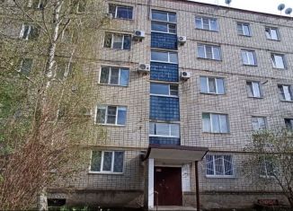 Продаю 2-комнатную квартиру, 47 м2, Новокубанск, улица Нева