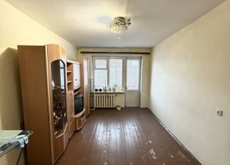 Продается 1-комнатная квартира, 29.4 м2, Карпинск, улица Мира, 68