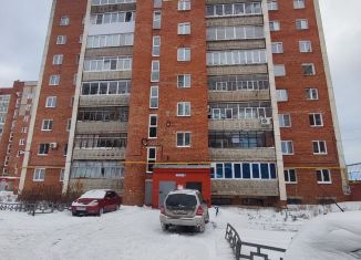 Продаю двухкомнатную квартиру, 51 м2, Челябинская область, Северная улица, 31