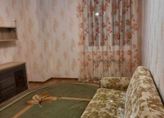 Продам 2-ком. квартиру, 63 м2, Калининград, Ленинградский район, улица Аксакова, 131А