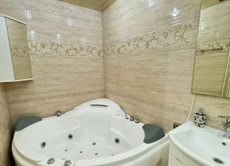 Продажа 1-ком. квартиры, 50 м2, Грозный, проспект В.В. Путина, 2