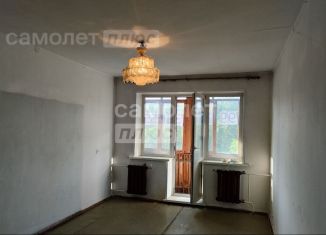 Продажа 3-ком. квартиры, 58 м2, Абакан, улица Карла Маркса, 18