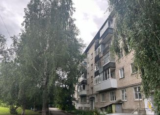 Продам 3-комнатную квартиру, 58 м2, Екатеринбург, Славянская улица, метро Ботаническая