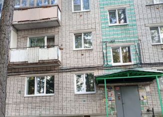 Продается однокомнатная квартира, 30.6 м2, Дзержинск, улица Ульянова, 9А