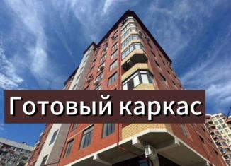 Продаю 2-комнатную квартиру, 75 м2, Махачкала, улица Каримова, 15