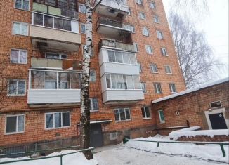 Продается 1-комнатная квартира, 32.4 м2, Ижевск, Устиновский район, улица Ворошилова, 2