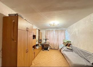 Продаю 1-ком. квартиру, 33 м2, Тюмень, Калининский округ, улица Гастелло, 73