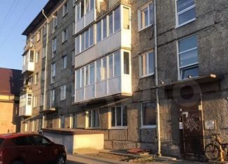 Продается 2-комнатная квартира, 47 м2, Гусев, улица Ломоносова, 13