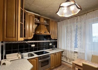 Сдача в аренду 1-ком. квартиры, 39 м2, Санкт-Петербург, улица Хошимина, 11к1, метро Парнас