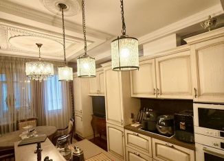 2-комнатная квартира на продажу, 80 м2, Москва, улица Ватутина, 11