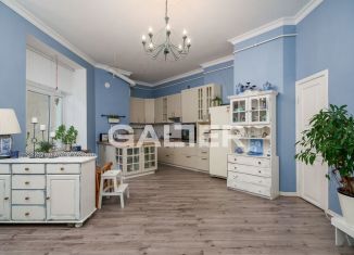 Продается 3-комнатная квартира, 91.1 м2, Санкт-Петербург, улица Графтио, 4, Петроградский район