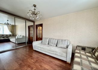 Продам 2-ком. квартиру, 45 м2, село Кудиново, Центральная улица, 1