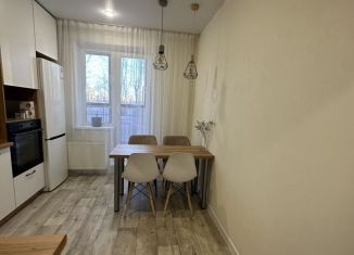 Продам 1-комнатную квартиру, 35 м2, Челябинск, улица Академика Макеева, 20, ЖК Макеев