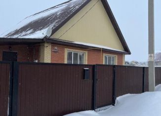 Продажа дома, 100 м2, поселок городского типа Аксубаево, Берёзовская улица, 43