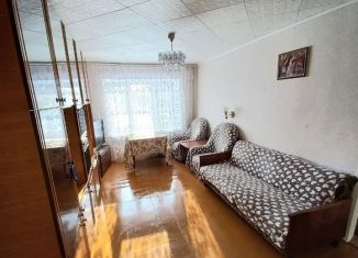 Продается 3-комнатная квартира, 64 м2, Лысково, улица Крылова, 30