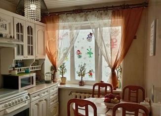 Продается трехкомнатная квартира, 64.8 м2, Сестрорецк, Владимирский проспект, 9