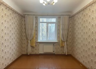 Продаю 2-комнатную квартиру, 54 м2, Волгоград, Рабоче-Крестьянская улица, 25
