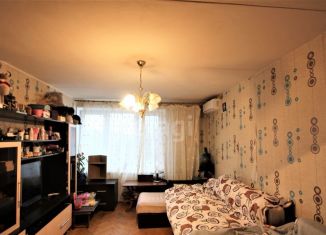 Продажа 2-комнатной квартиры, 51.9 м2, Москва, улица Кухмистерова, 8, станция Люблино