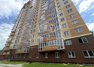 Продается трехкомнатная квартира, 84 м2, Калуга, улица Пухова, ЖК Поле Свободы